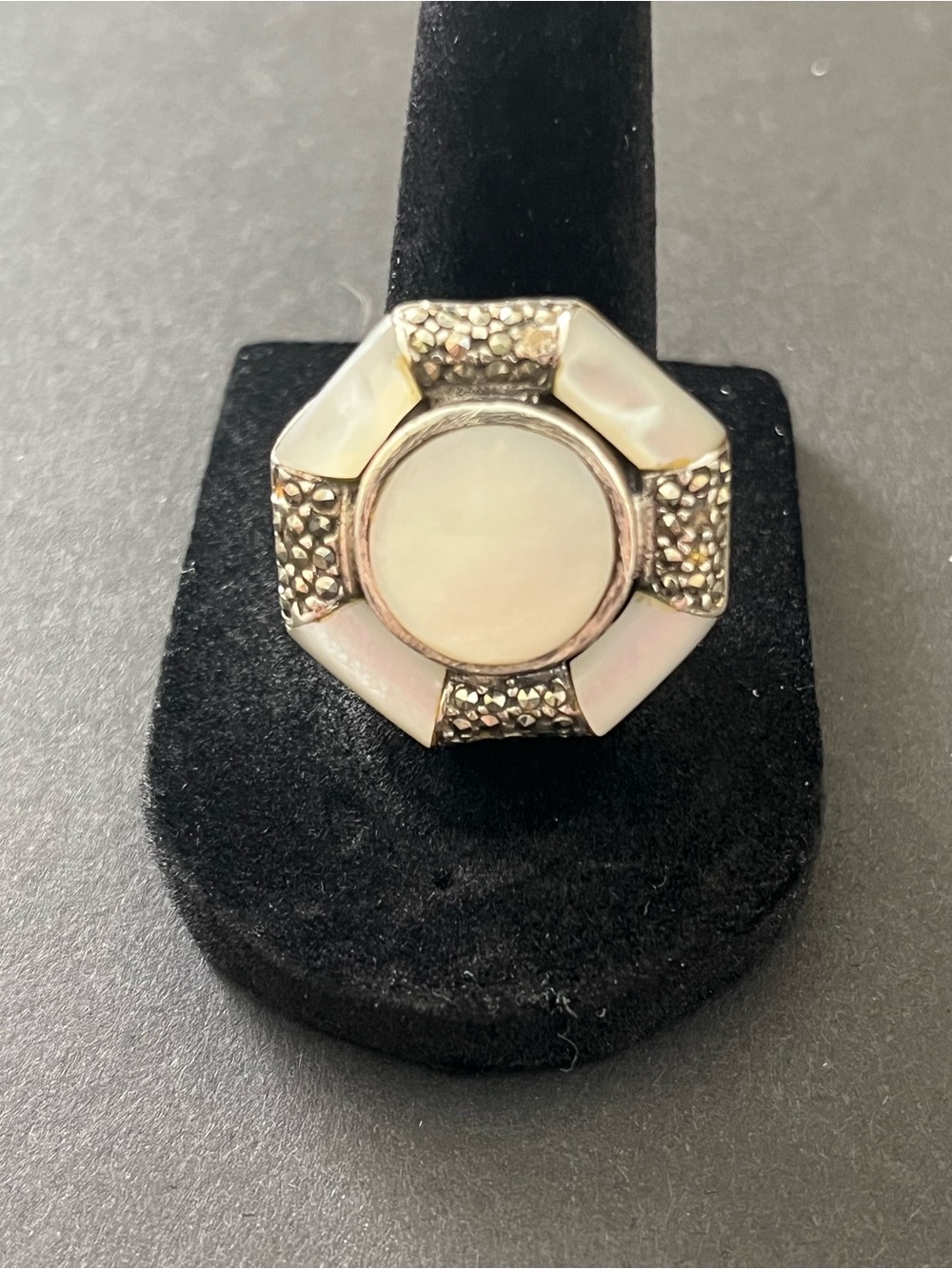 Vintage Mother-Of-Pearl Cabachon With Marcasite Stones Sterling Silver Ring 8
